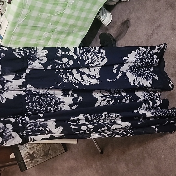 Floral Dress - Picture 3 of 3